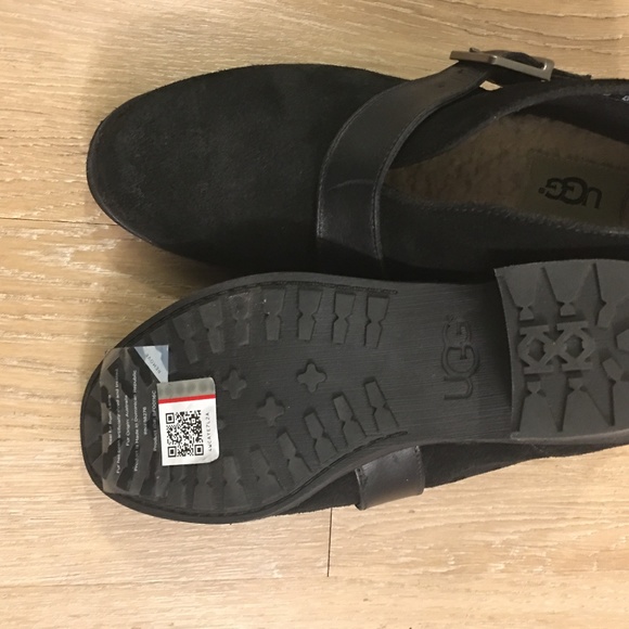 belted ugg boots